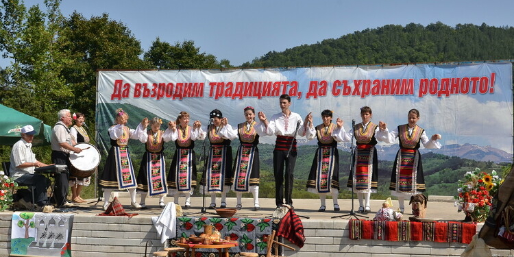 Фолклорен събор „Свидня“ ще популяризира българския фолклор