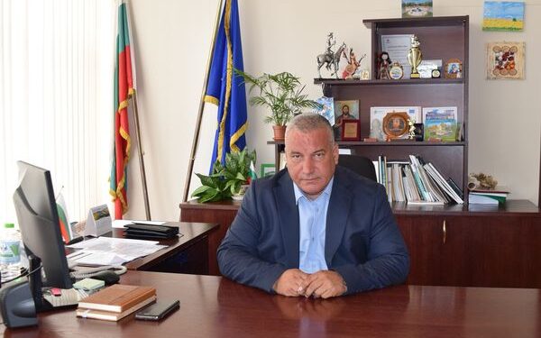 Областният управител  Ивайло Антонов проведе поредица от  срещи  с ръководители ...