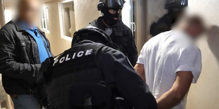Удар на полицията! Разбиха престъпна група за разпространение на оръжия във Видин, Монтана и София