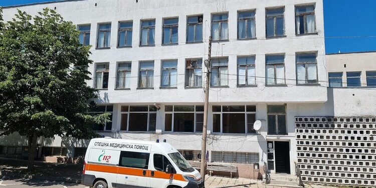 Центърът за спешна медицинска помощ във Вършец ще бъде ремонтиран със средства от държавата