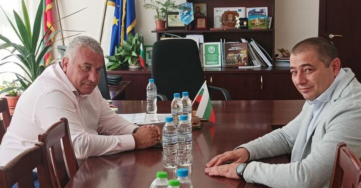 Областният управител Ивайло Антонов се срещна с новоназначения   директор на ОДМ...