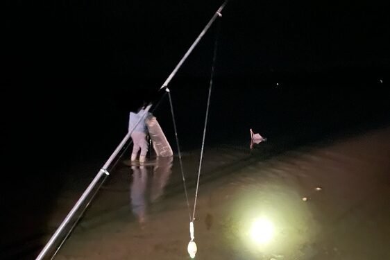 site.btaТрима рибари са глобени за нощен риболов в язовир „Огоста“