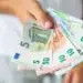 Рязка промяна в курса на еврото: На какво се дължи?