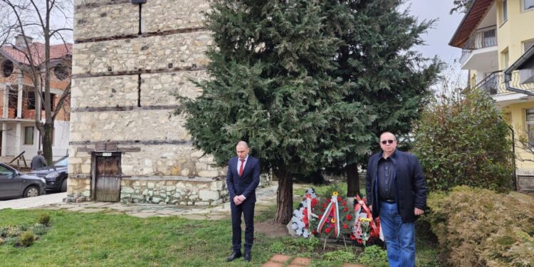 Поднесоха цветя пред паметника на героите от Руско Турската война в Берковица