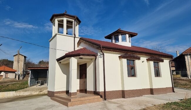 Откриват нов храм „Свети Димитър“ в село Крапчене - Montana Live TV