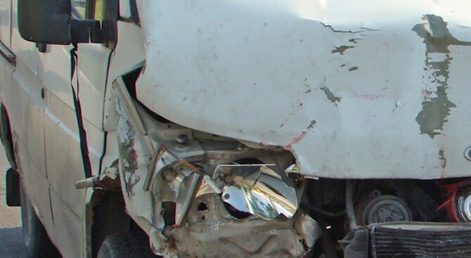 Няколко души са пострадали при катастрофа между два товарни автомобила в Монтанско - Montana Live TV