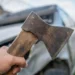 Агресивен инцидент в Лом: Мъж атакува автомобил с брадва - Montana Live TV