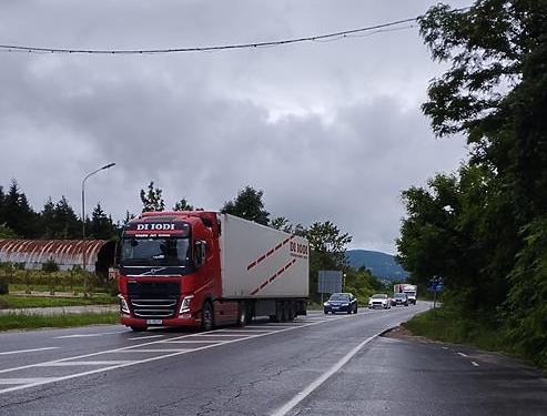 АПИ с искане за предварително изпълнение за избора на проектант за път с тунел под Петрохан - Montana Live TV