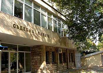 Развръзка по случая! Освободиха от ареста бащата, обвинен в убийството на 17-годишния си син в Монтана