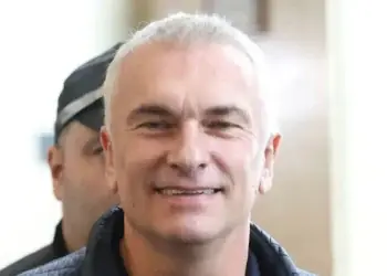 Джейхан Ибрямов временно освободен от разследване, за да положи клетва като депутат