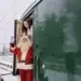 Коледен влак с ретро парен локомотив зарадва деца в Горна Оряховица и Плевен