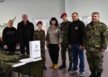 Активисти от клуб „Приятели на Българската армия“ проведоха среща с ученици във Вършец /снимки/