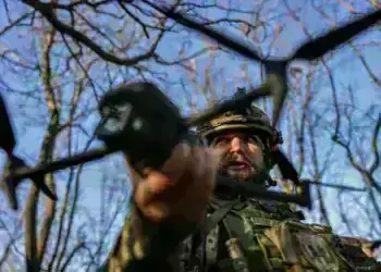 Украински атаки с дронове в Русия раниха няколко души и доведоха до временно затваряне на летища