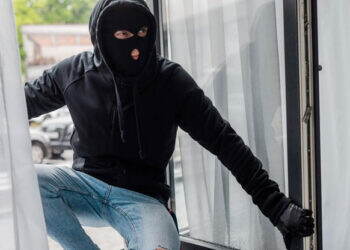 Обраха къща в Монтанско, крадците върнаха част от плячката