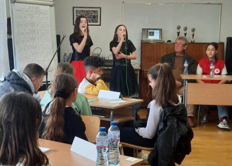 Ученици от Монтана триумфираха в състезание по пътна безопасност /снимки/