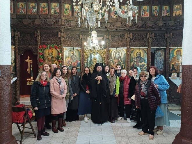 Видинският митрополит Пахомий отслужи първа литургия в Берковица като духовен водач на епархията /снимки/