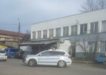 Полицията издирва извършител, стрелял по къща в Монтана