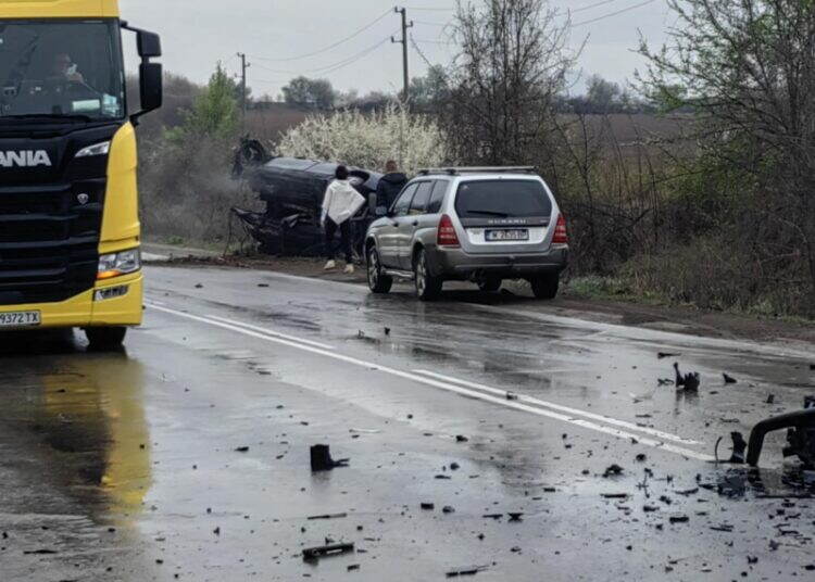 Извънредно! Зверска катастрофа затвори Е-79 между Монтана и Враца /снимки/