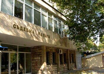 Окръжният съд в Монтана обяви конкурс за ученическо есе