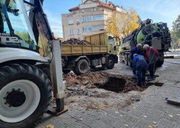 ВиК екипи от цялата страна мерят сили във Вършец на състезание по откриване на течове и багерни умения