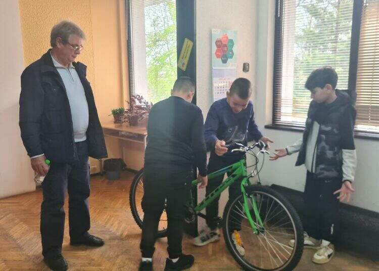 Ученици от Чипровци ще представят област Монтана на националната викторина „Да запазим децата на пътя“