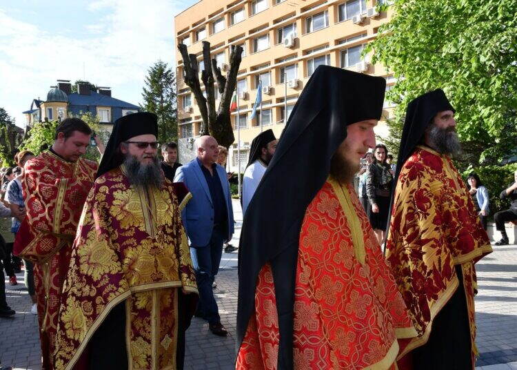Исторически ден за Вършец: Градът прие мощите на свети Георги Победоносец