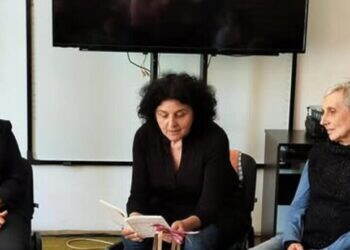 Премиера на книгата „Ягоди на акорд“ събра почитатели на спомените от социализма