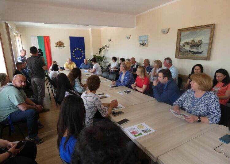 Започна санирането на блок в Лом с безвъзмездно финансиране /снимки/