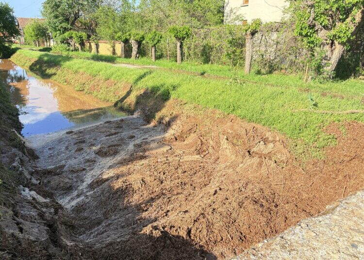 Над 40 имота в Кобиляк и Лехчево отново под вода след десетминутен потоп