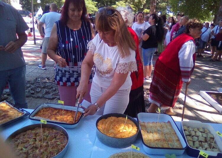 Празник на традициите: Фестивал на баницата в Сталийска махала /снимки/
