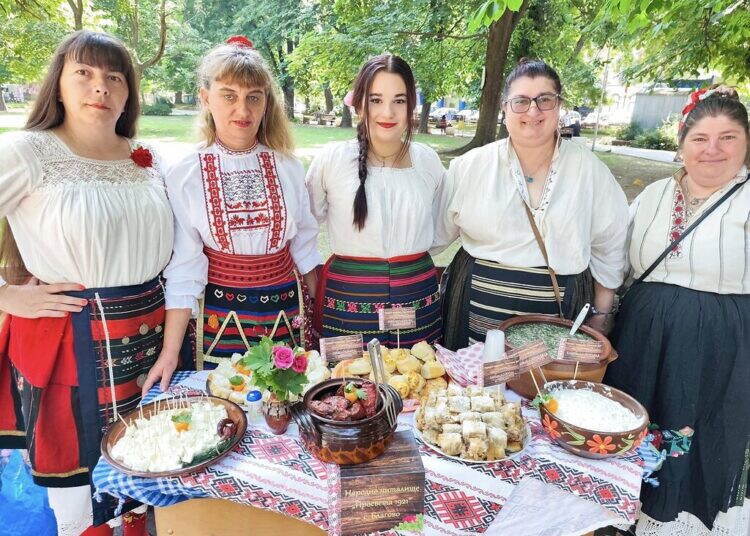 Изкусни майстори на народната кухня върнаха вкуса на старото време с бабина душица в Монтана