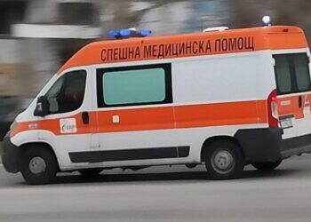 Възрастен шофьор блъсна мъж на бензиностанция в Берковица