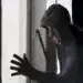 Въоръжен обир посред бял ден в Лом