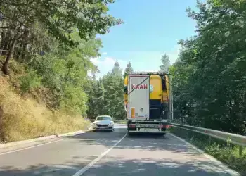 Нова заповед регулира движението на тежкотоварни автомобили през прохода Петрохан