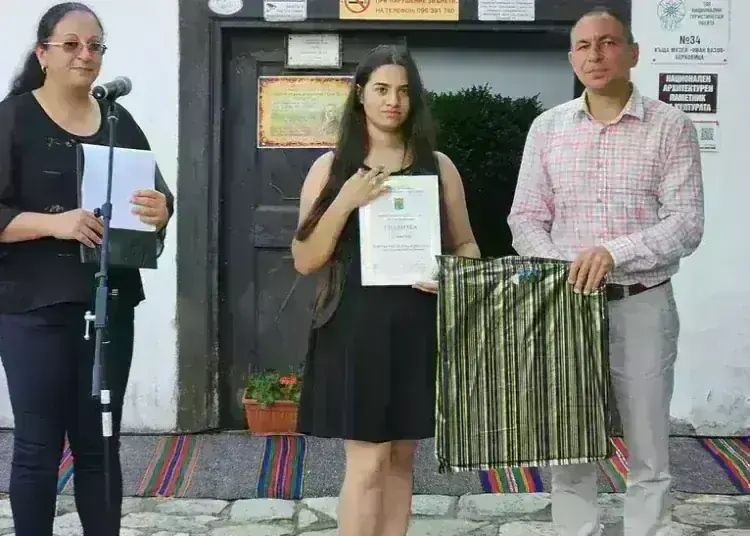 Берковица отбеляза 175 години от рождението на Иван Вазов с изложба и детски конкурс /снимки/