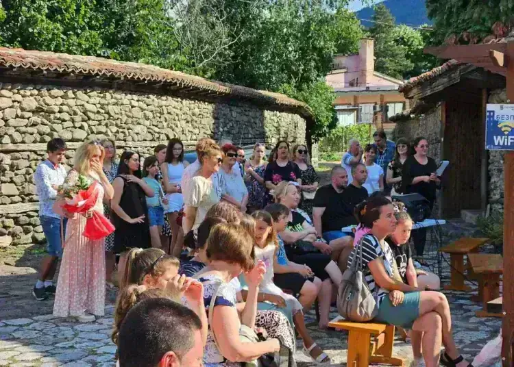 Берковица отбеляза 175 години от рождението на Иван Вазов с изложба и детски конкурс /снимки/