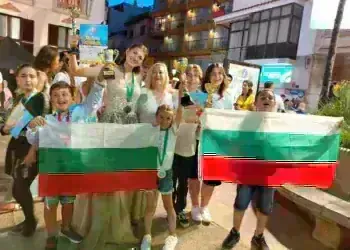 Ученици от Монтана с големи награди от международен конкурс в Испания /снимки/