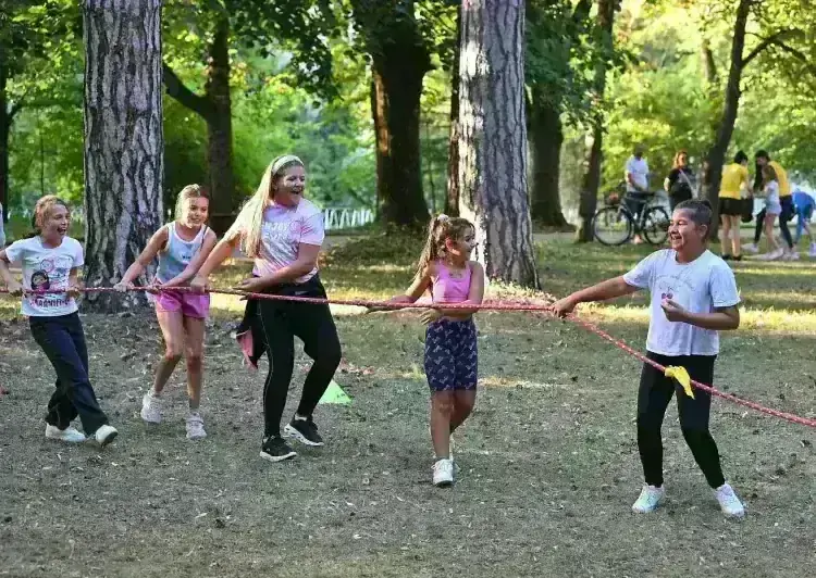 Детски смях и игри огласиха Вършец /снимки/