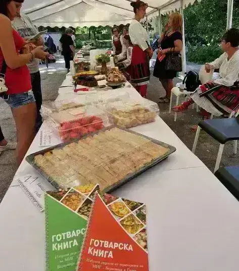 Фестивал на песни, танци и традиции събра жители и гости на с. Боровци /снимки/