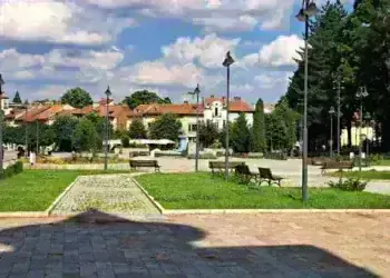 Берковица празнува с литургия, награди и концерт на Николина Чакърдъкова