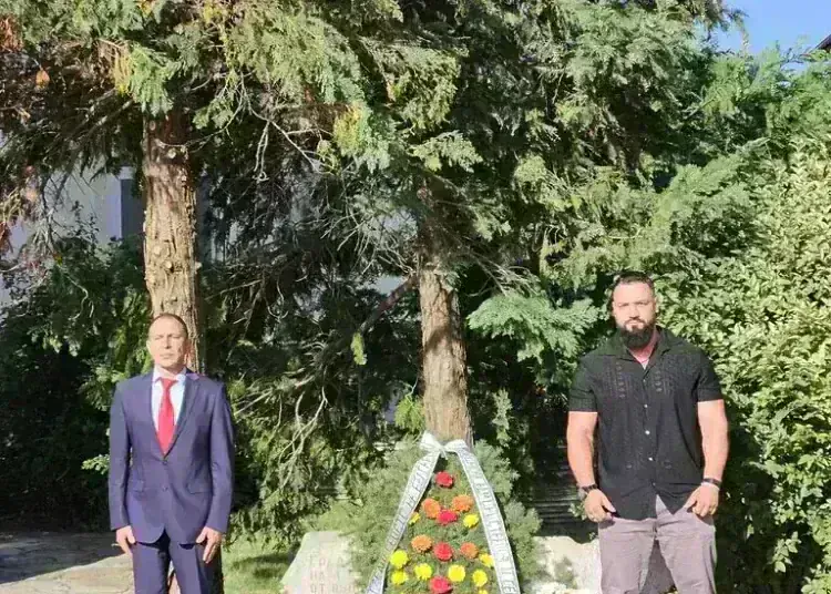 Берковица отбеляза тържествено Деня на Съединението с поднасяне на венци и празнична програма /снимки/