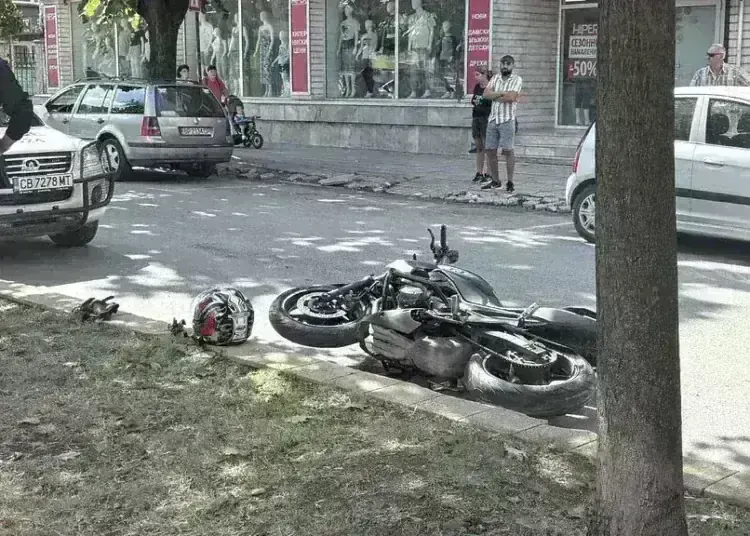 Моторист пострада леко при катастрофа в Монтана /снимки/