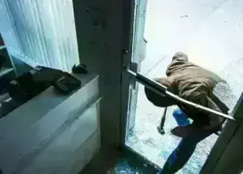 Кражба на пари и лаптоп от частен дом в село Септемврийци