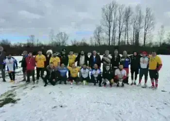 Боровци посрещна Новата година с традиционен футболен мач и празнично настроение /снимки/