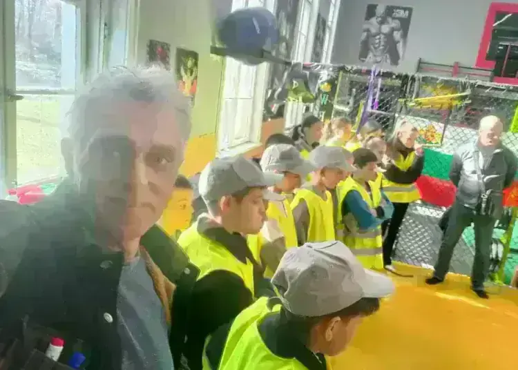 Петокласници в Берковица се срещнаха с треньора по ММА в рамките на националната програма „Детско полицейско управление“ /снимки/