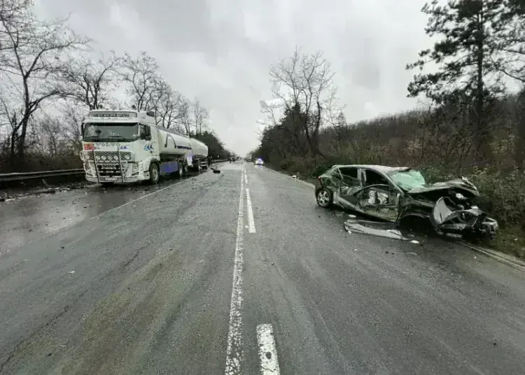 Челен сблъсък на Е-79 между Враца и Монтана взе жертва, пътят е затворен