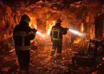 Младеж умишлено подпали къща в Дъбова махала