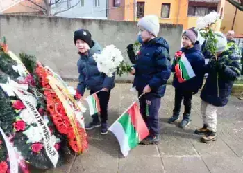 Лом отбеляза 148 години от Освобождението на България с тържествено честване и възрожденски дух /снимки/