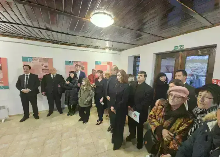 Откриха мобилната изложба „История на розата – мистична сила на малкото цвете“ в Берковица /снимки/