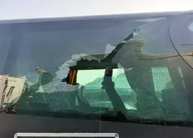 Вандал потроши 5 автобуса на паркинг в Монтана, издирват го